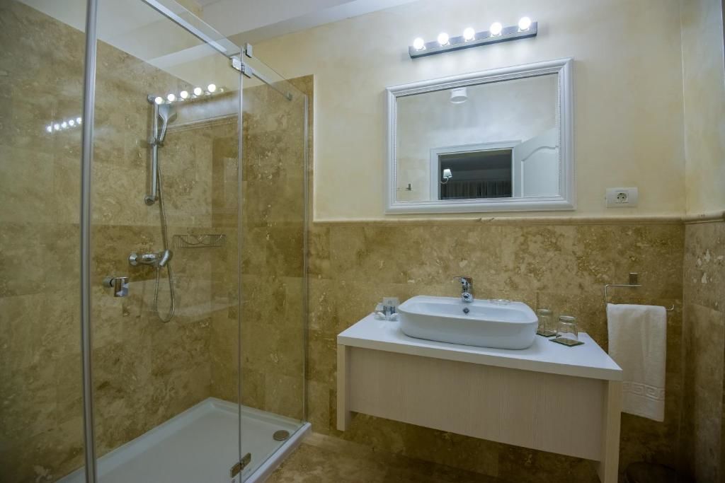 Гостевой дом Pensiunea Holiday Villa Брашов-46