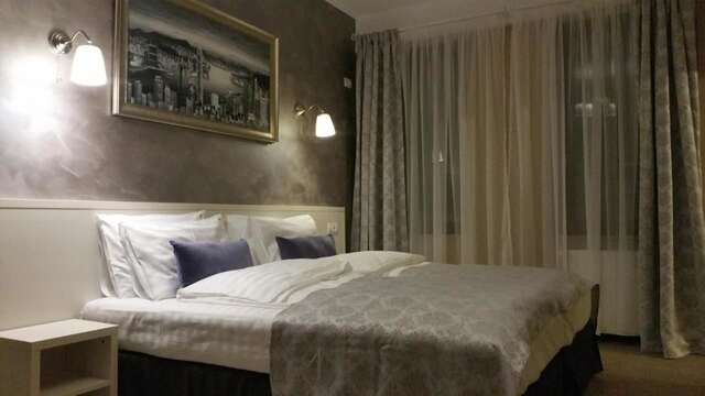 Гостевой дом Pensiunea Holiday Villa Брашов-13