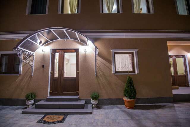 Гостевой дом Pensiunea Holiday Villa Брашов-24