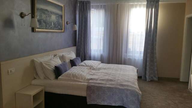 Гостевой дом Pensiunea Holiday Villa Брашов-37