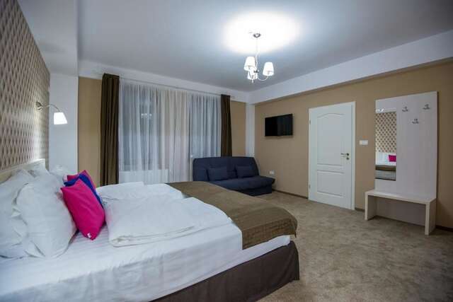 Гостевой дом Pensiunea Holiday Villa Брашов-46